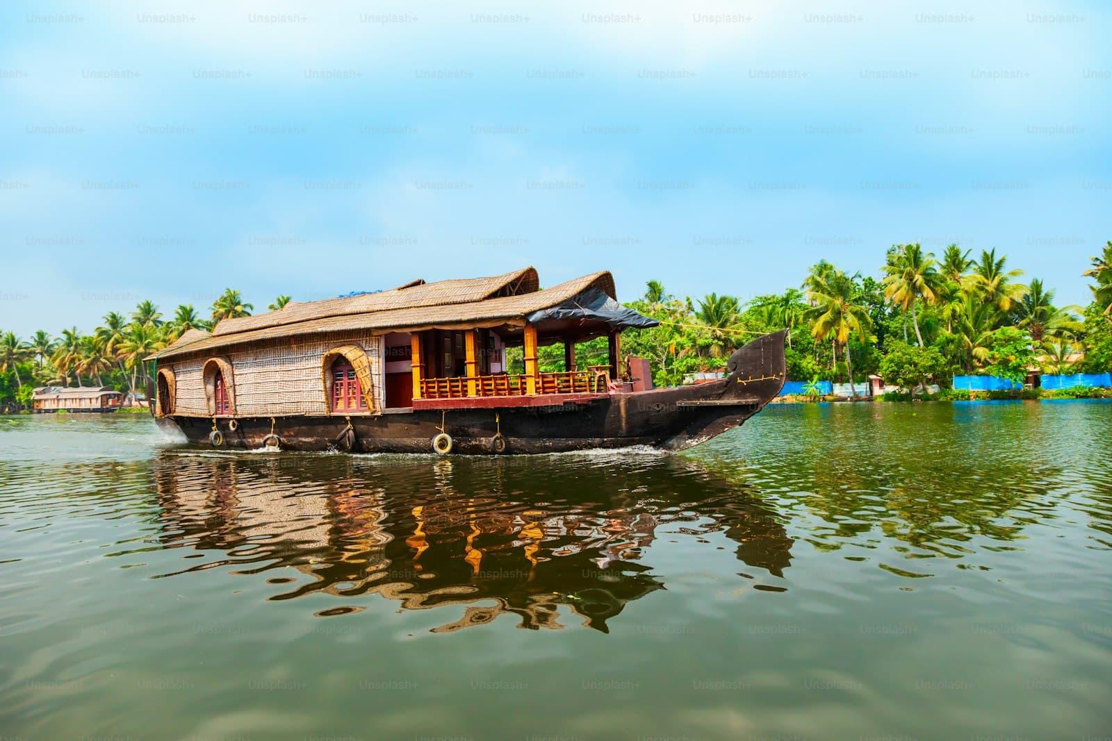 Kerala Backwaters Group Tour (2N/3D) – Alleppey