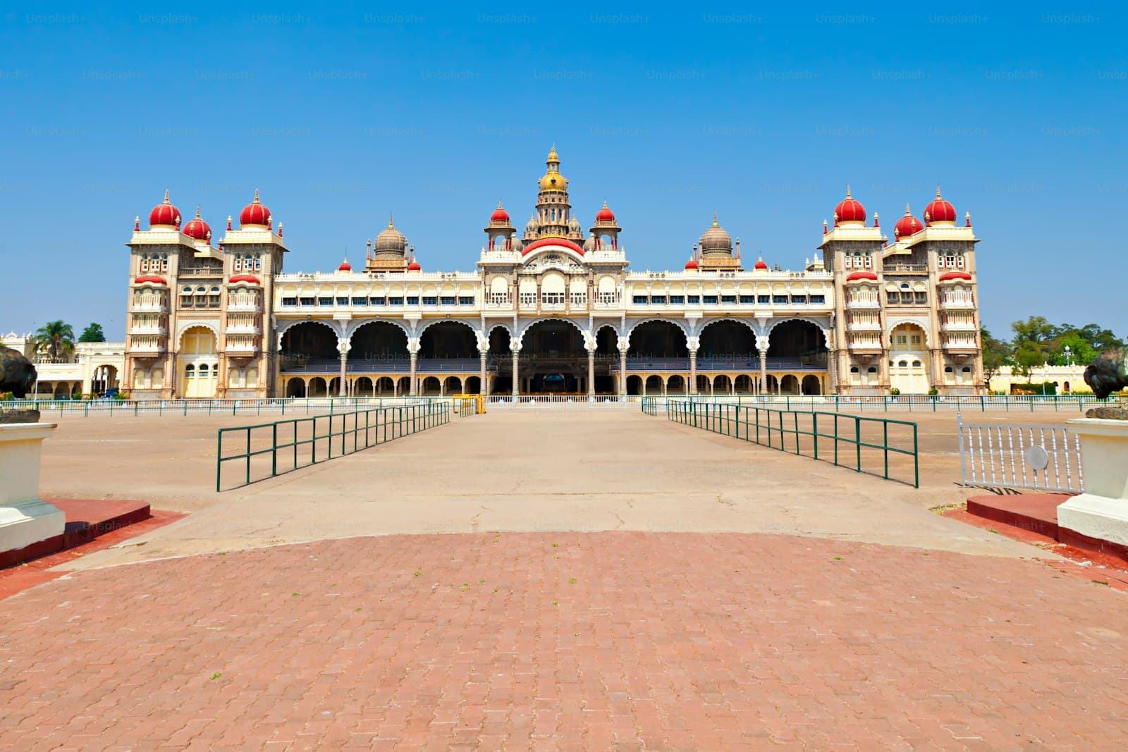 Mysuru – Ooty – Kodaikanal Grand Tour (5N/6D) – Mysuru